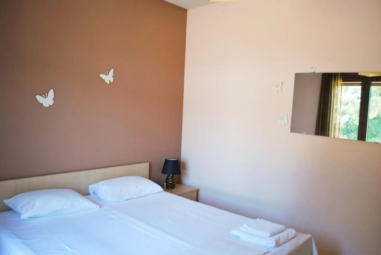 Canal Luxury Apartments Nea Poteidaia